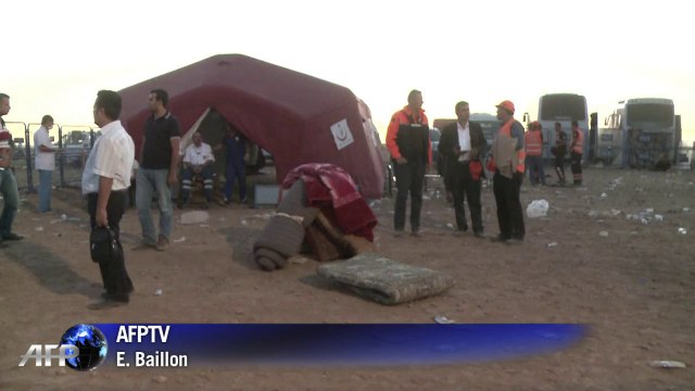 More than 130,000 Syrian Kurds flee to Turkey