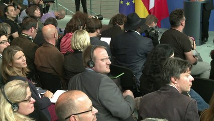 Valls promet à Berlin que la France fera ses réformes
