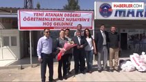 Mardin'e Atanan Öğretmenler Çiçeklerle Karşılandı