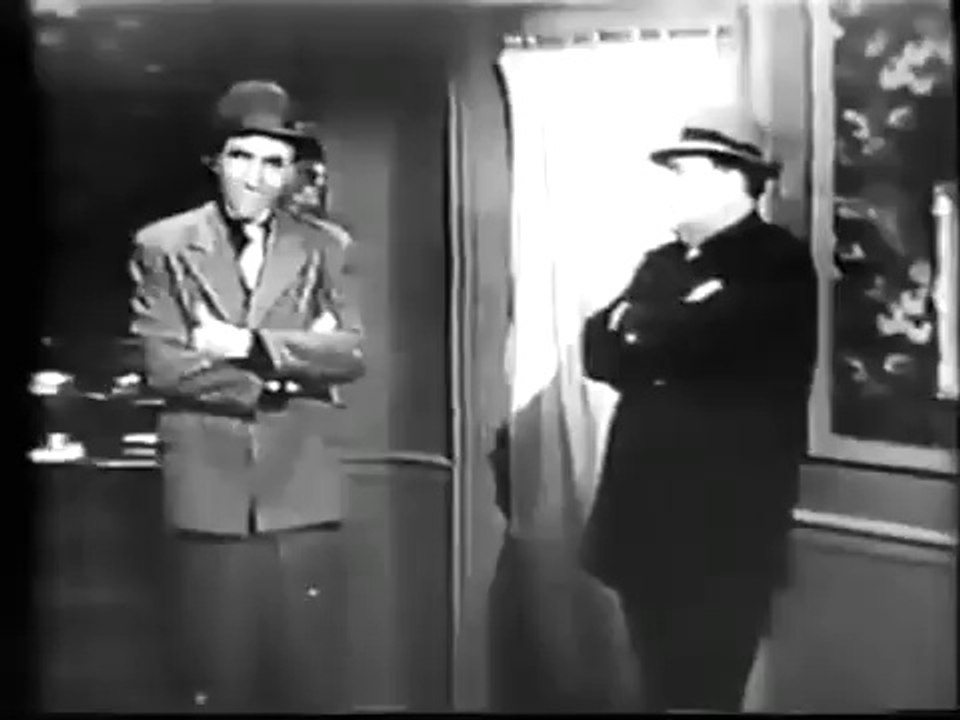 VINTAGE 1960s COMEDY COMMERCIAL FOR DIAL SOAP ~ GANGSTERS IN THE STYLE OF UNTOUCHABLES