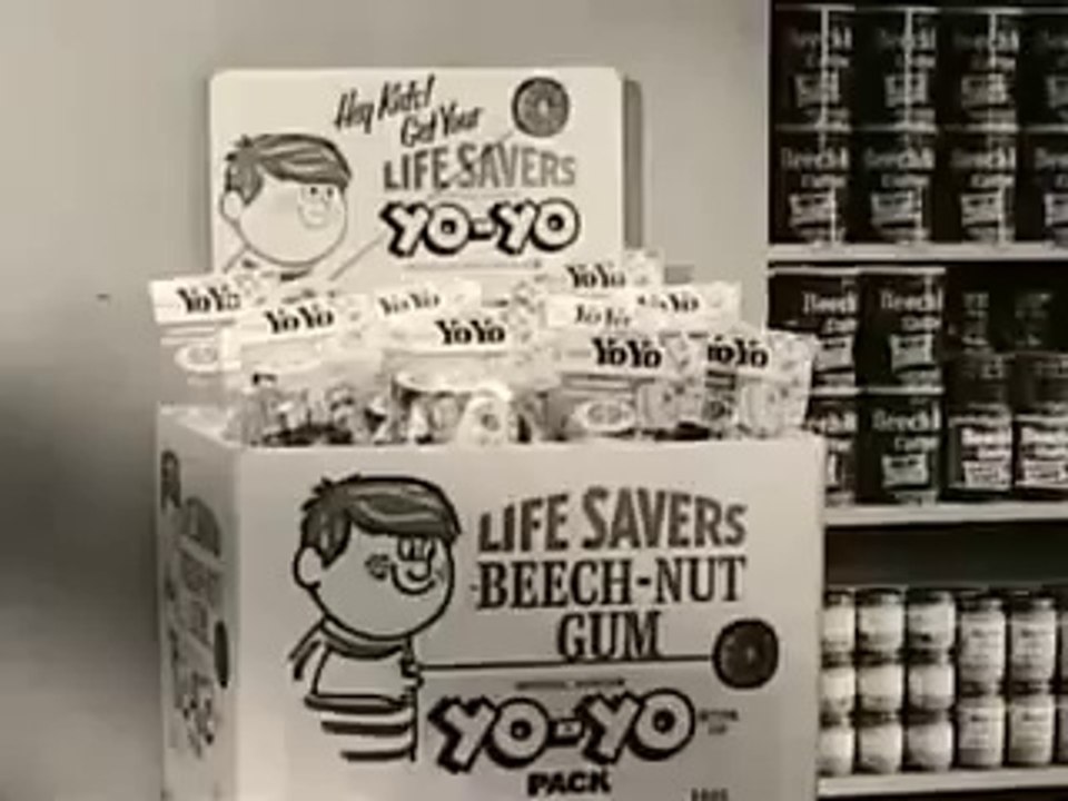 VINTAGE 1960s LIFESAVERS YO YO COMMERCIAL ~ COOL FREE TOY PREMIUM INSIDE A LARGE BAG OF LIFESAVERS