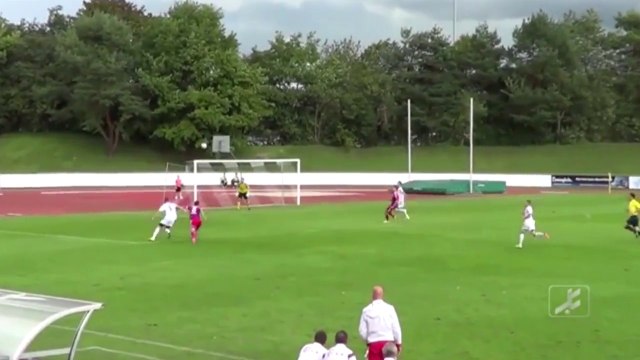 Novo talento do Bayern faz ‘pintura’ e deixa o goleiro na saudade