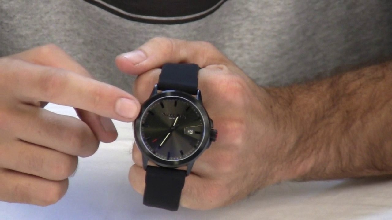 Quicksilver Kombat Watch Review at Surfboards.com