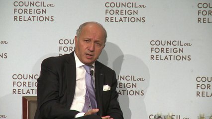 French FM urges 'powerful' response to global warming