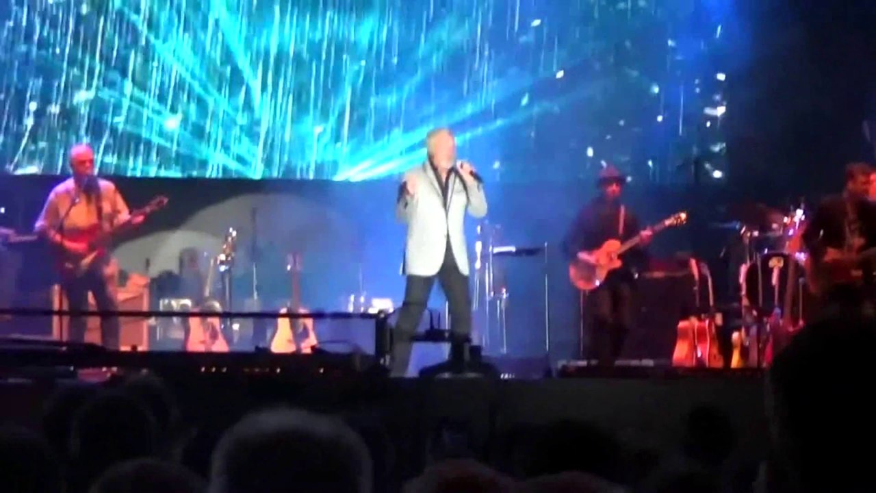 TOM JONES -5-07-2014 A LITTLE FROM THE SHOW IN POTSDAM