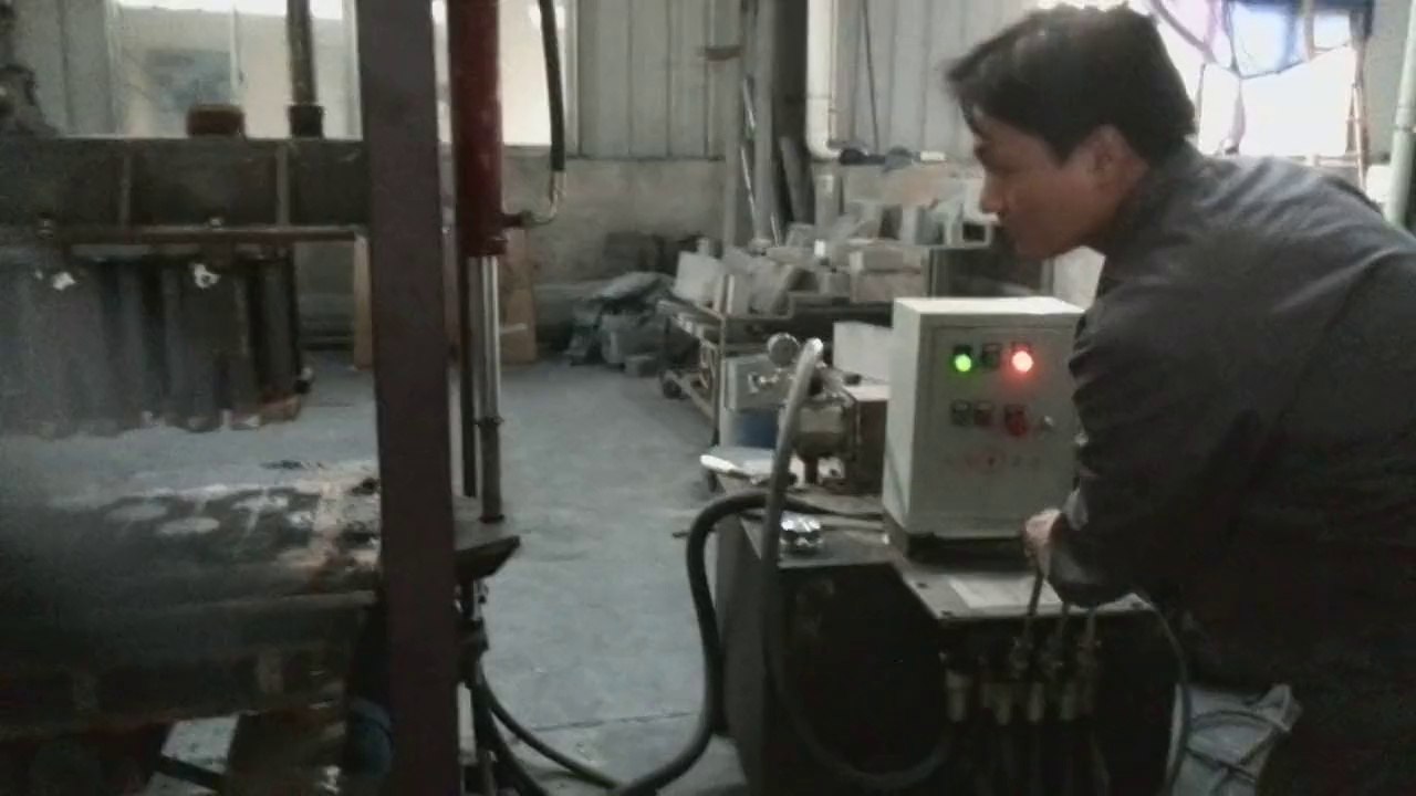 QT4-40 manual block making machine for Testing hollow block making machine to make hollow blocks and bricks