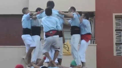 Nois de La Torre 4 de 7 amb agulla