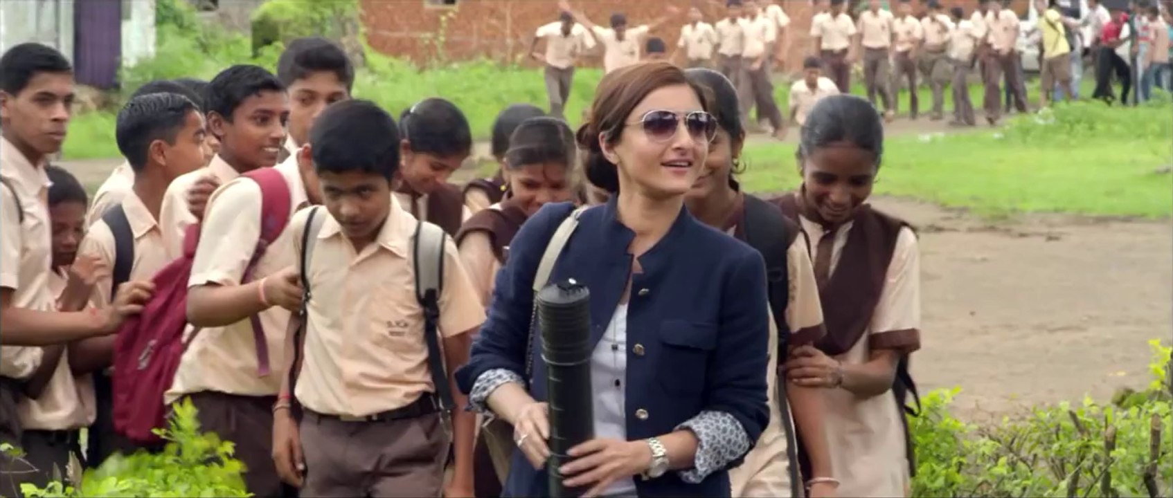 Chaarfutiya Chhokare - Official Trailer - Soha Ali Khan