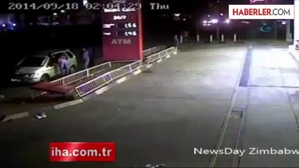 Benzin İstasyonuna Hızla Giren Araçtan Son Anda Kurtuldular