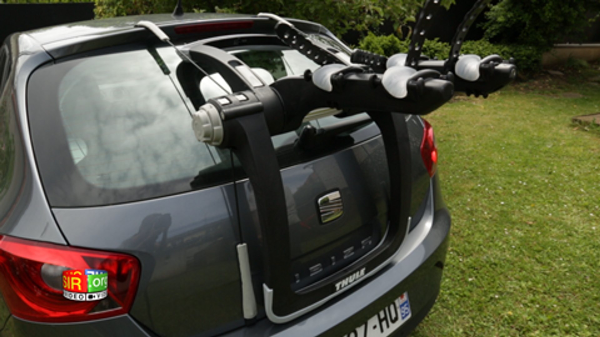 Porte velo hayon thule 2025