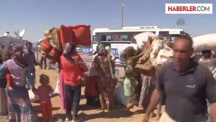 Bir Grup Suriyeli, Suruç İlçesi Sınır Hattından Türkiye'ye Alındı (2)