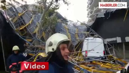 Taksim'de İskele Çöktü: Yaralılar Var