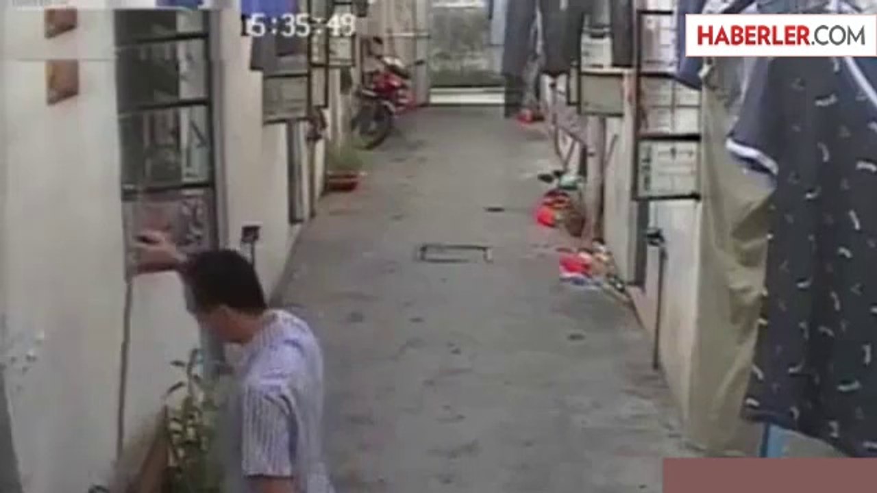 İç Çamaşırı Çalan Sapık Güvenlik Kameralarına Yakalandı