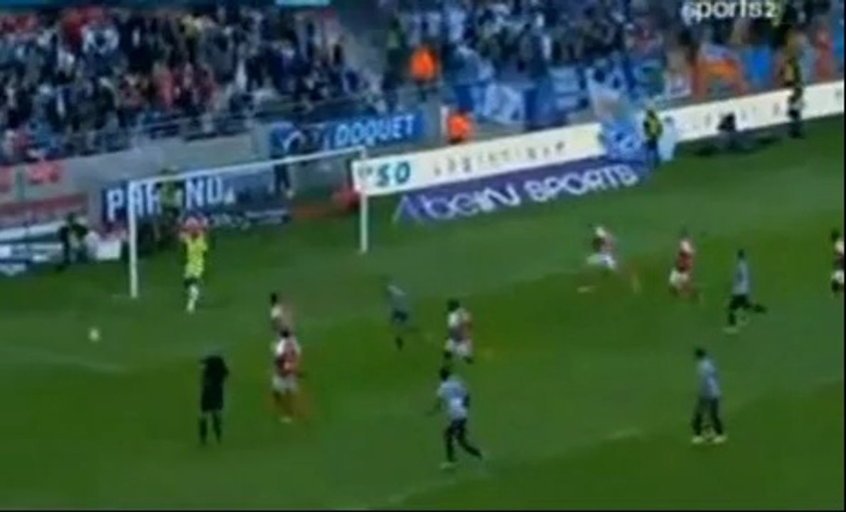 Placide del Reims tapa el penal cobrado por Gignac del Marseille