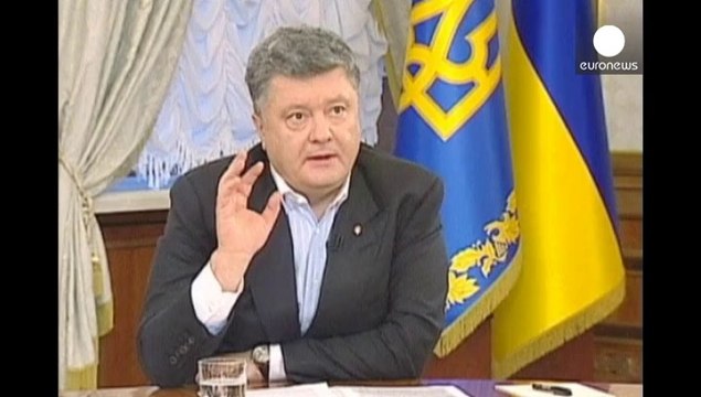 Ucrânia: Tropas ucranianas e separatistas começam a retirar artilharia pesada