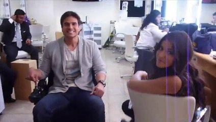 Pablo presta la silla de Esmeralda