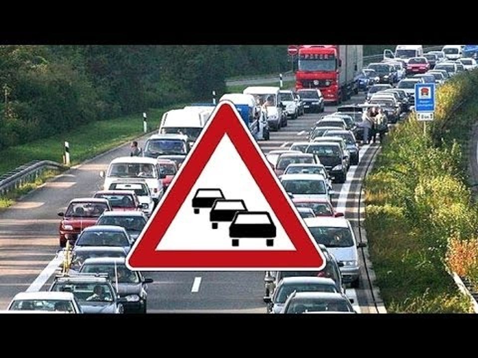 Staus zum Feiertag und Ferienende