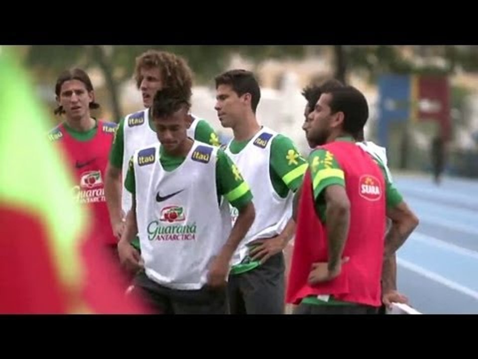 Training with Neymar for Health and FIFA 11