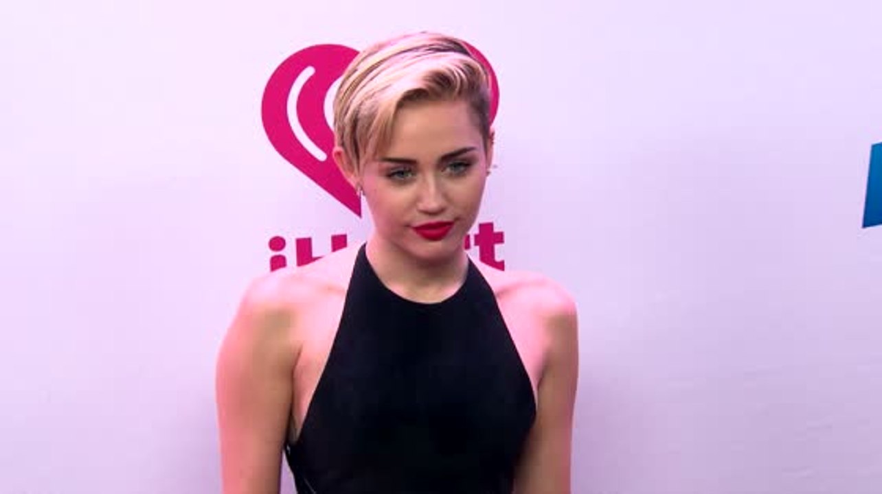 Das Paar das Miley Cyrus beraubte landet im Gefängnis