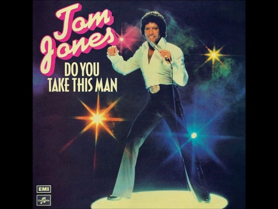 TOM JONES - LOVE IS IN THE AIR (album version) HQ