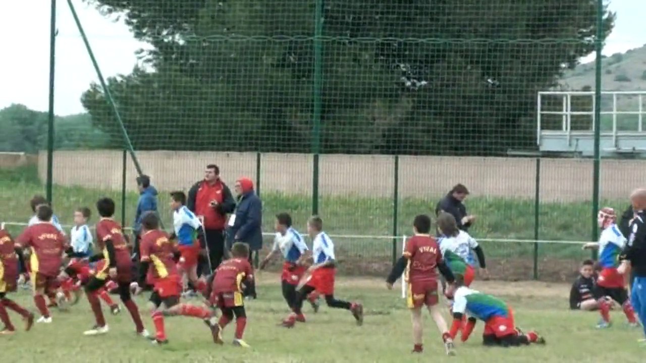 les Arlequins : les U 11 au tournoi des 3 Clochers
