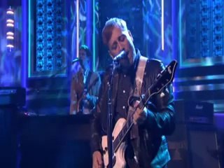 Jimmy Fallon recoit The Black Keys - Emission du 23 septembre sur MCM !