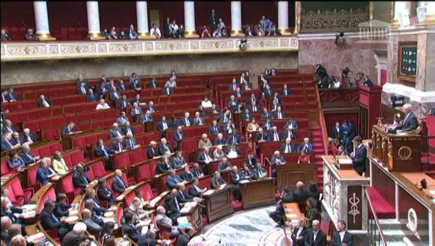 Bachar Al-Assad ne peut pas être un partenaire dans la lutte contre l'Etat islamique, selon Valls