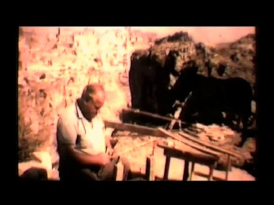 Life and Death of a Cave City