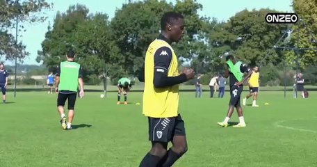 MAG : ENTRETIEN AVEC ARNOLD BOUKA MOUTOU