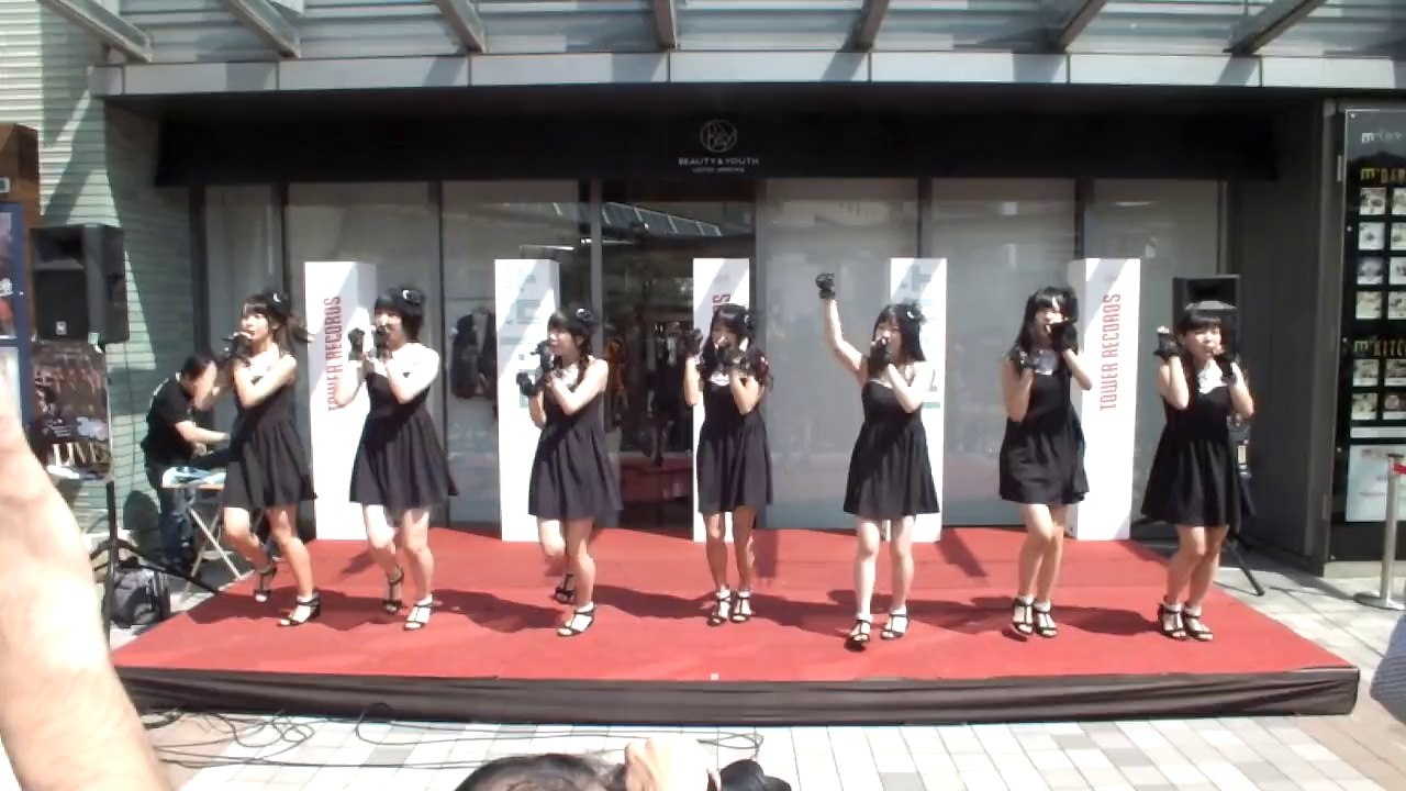 JK21 live @ Kobe sannomiya station partie 2