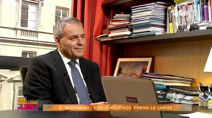 Xavier Bertrand : L'ex-chouchou prend le large - Déshabillons-les