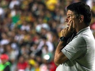 Joel projeta próximo confronto e critica arbitragem confusa