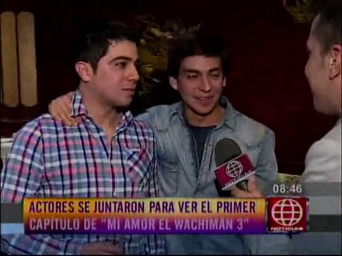 Nikko Ponce se reunió con sus amigos del elenco de Mi Amor El Wachimán para ver el GRAN ESTRENO de la Tercera Temporada