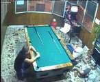 Chance ou talent ? Il gère au billard !