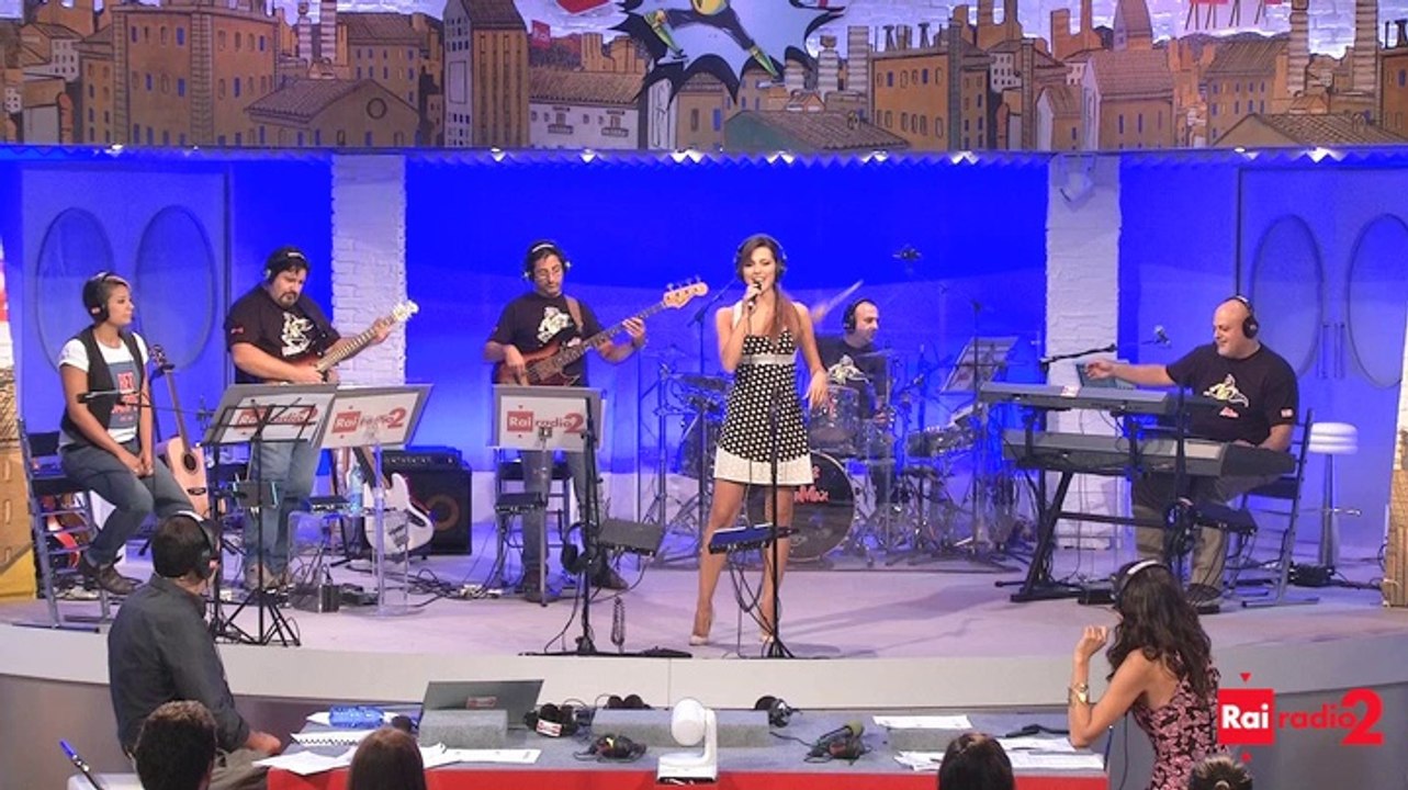 Simona Molinari - Mister Paganini live a Radio 2 Super Max