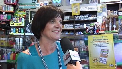 SCONOSCIUTO GRATTA E VINCE 500.000 EURO