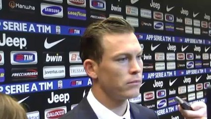 Juventus, Lichtsteiner: 'Sarà una bella lotta con la Roma'