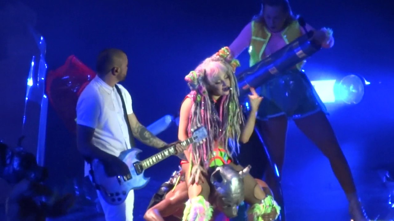 Lady Gaga live @ Sportpaleis Antwerp 2014 - Swine - 23.09.2014