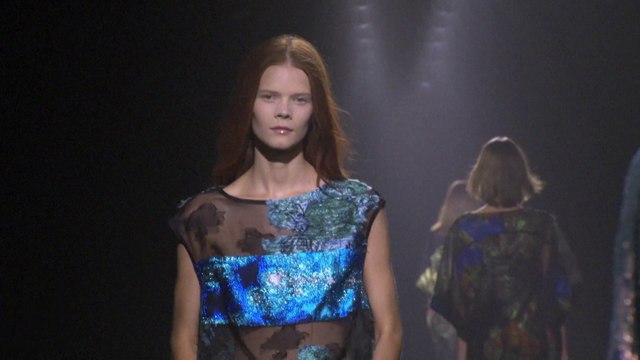 Le Défilé Dries van Noten printemps-été 2015 en vidéo