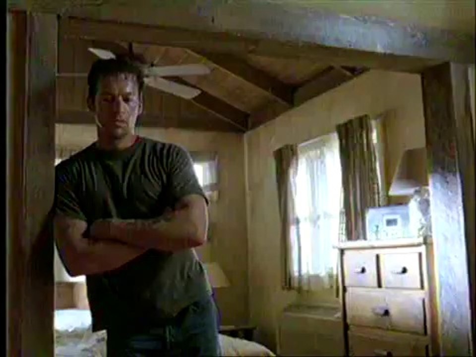 Bug - Extrait 1 - VO