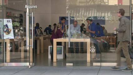 Apple admite falhas em novo software do iPhone