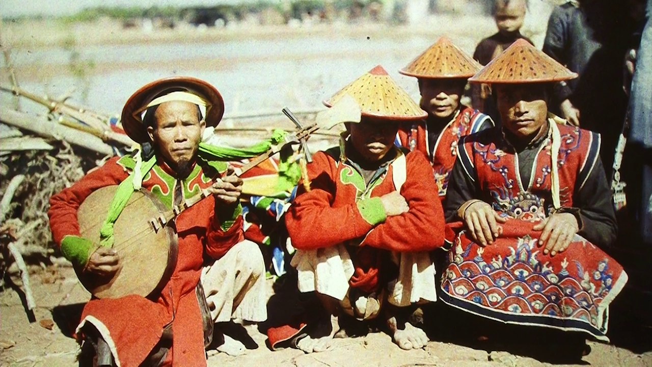 Année France-Vietnam 2014 // "Hanoi en couleurs" - exposition d'autochromes