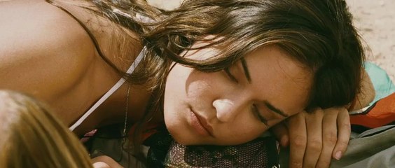 And soon the darkness - Trailer (VO)