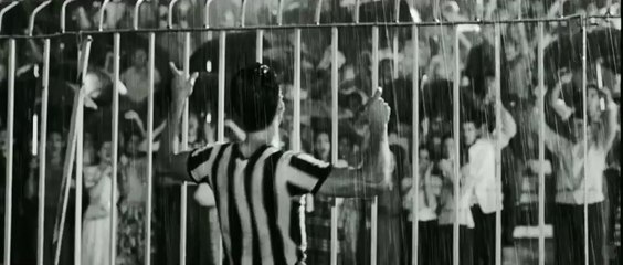 Heleno -Trailer (VOSTA)