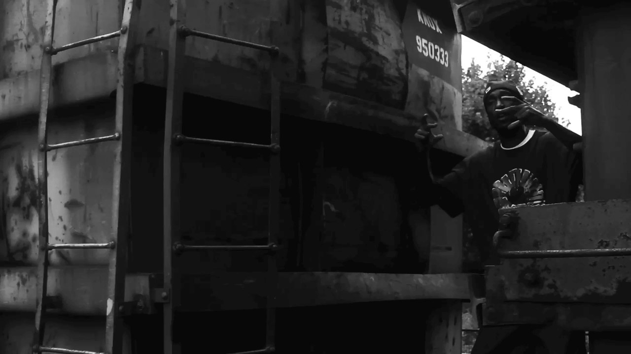 PrettyNailsOrangeStank - C.O! ft. B-Bro