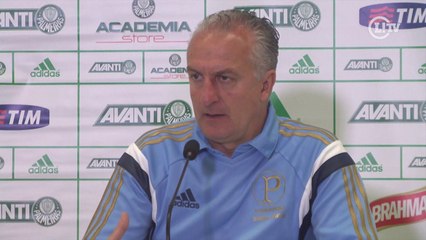 Dorival 'torce' por punição leve para Valdivia