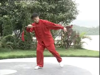 Багуа цзянь сюэ тао лу демонстрирует Дэн Фу Мин