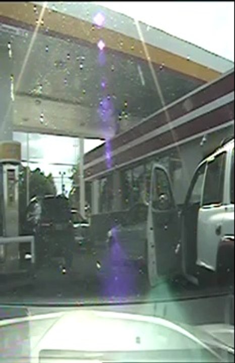 Un policier américain tire sur un homme non armé!