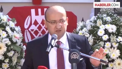 Başbakan Yardımcısı Akdoğan