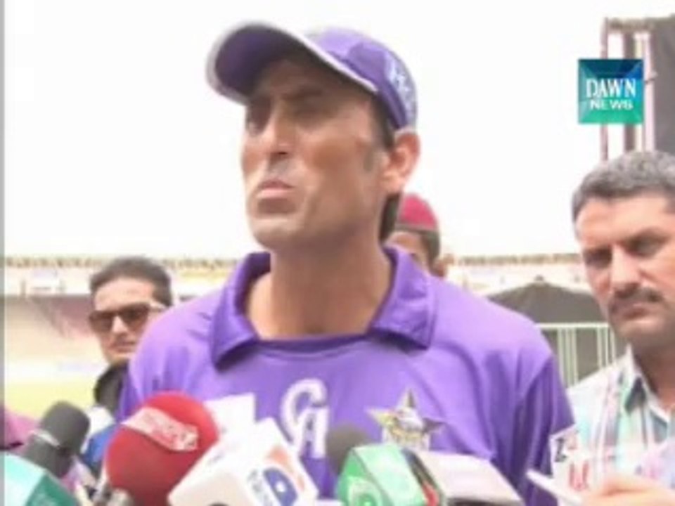 Younis Khan lashes out at PCB